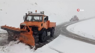 kar yagisi -  Karabet Geçidi'nde ulaşım, kar ve tipi nedeniyle olumsuz etkileniyor  Videosu