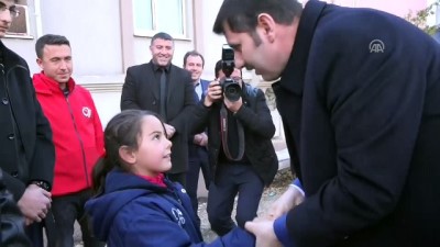 fedakarlik - Vali Ayhan'dan şehit bebek ve annesinin ailesine ziyaret - SİVAS Videosu