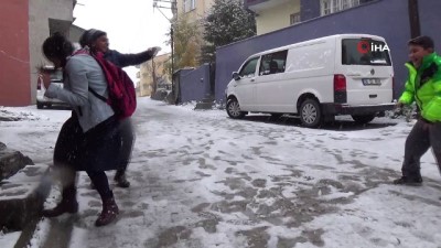 kar yagisi -  Yarım metre kar yağdı araçlar yolda kaldı  Videosu