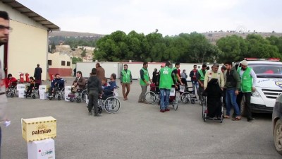 bedensel engelli - İHH'dan Suriye'de engellilere destek - İDLİB  Videosu