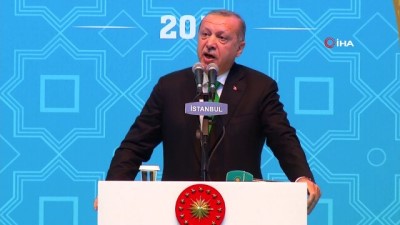  Cumhurbaşkanı Erdoğan: ' Diyanet İşleri Başkanlığımızı siyasi tartışmaların malzemesi yapma girişimlerini tasvip etmediğimi belirtmek istiyorum'