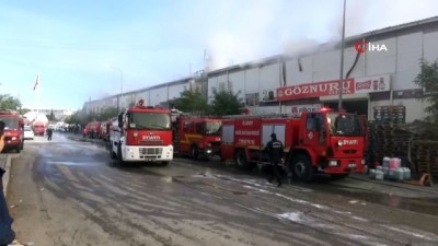 gida deposu -  Toptan gıda deposunda başlayan yangın fabrikalara sıçradı  Videosu