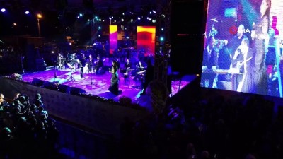 temiz enerji -  Gümüldür Mandalina Festivali’nde Sibel Can coşkusu...Konser havadan böyle görüntülendi  Videosu