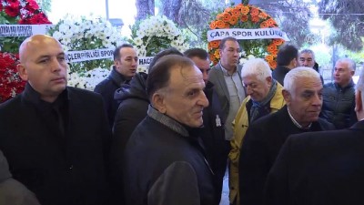 koordinat - Metin Türel, son yolculuğuna uğurlandı - İSTANBUL  Videosu