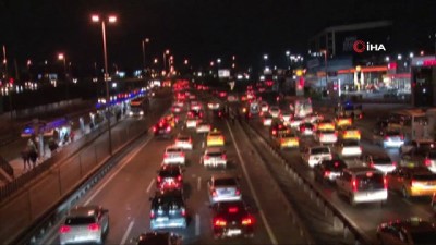 fenomen -  Sosyal medya fenomeni E-5’te kaza yaptı  Videosu