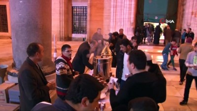 mimari -  Selimiye Cami'nde Mevlid Kandili coşkusu Videosu