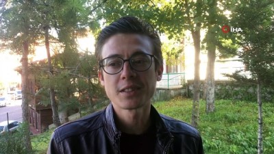 yunuslar -  Aç kalan su samuru balıkçıların tuttuğu balığın peşinden kıyıya geldi Videosu