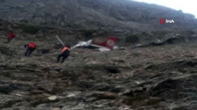 pilot egitimi -  Eğitim uçağın enkazına ulaşıldı: 2 ölü  Videosu