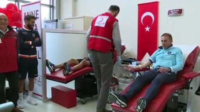 kan bagisi - Medipol Başakşehir'den anlamlı davranış - İSTANBUL  Videosu