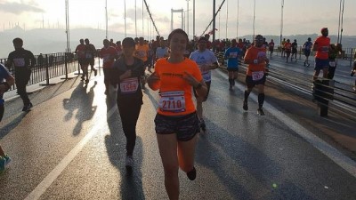Video | Maraton turistleri: İki kıtada koşan Fransız sporcuların gözünden İstanbul