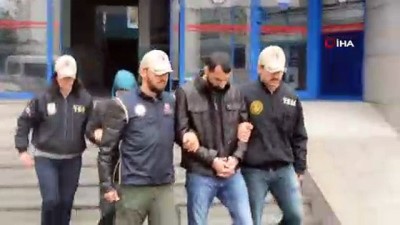 istihbarat -  İdlib bölgesinde suikast ve eylemlere katılan DEAŞ’lı terörist eşiyle birlikte adliyede  Videosu