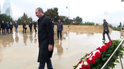 sehit asker - Adalet Bakanı Gül Azerbaycan'da - BAKÜ Videosu