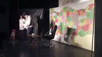 turne -  Malazgirt’te öğretmenler için tiyatro gösterisi yapıldı  Videosu