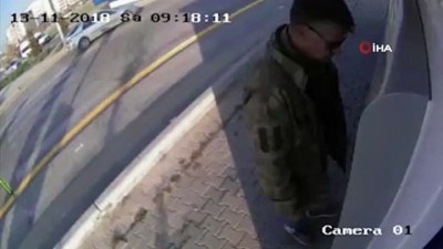 bankamatik -  ATM dolandırıcılarından akıllara durgunluk veren 'cımbız' yöntemi kamerada...Polis çöpçü kılığına girip dolandırıcıları böyle yakaladı  Videosu