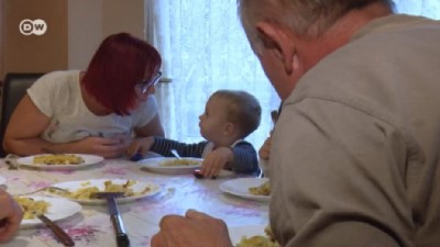 Ekonomik kriz nedeniyle vatanlarına veda ediyorlar 