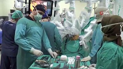 3 boyutlu goruntu -  Kanserli hastalara 'Davinci robotu' ile kesisiz ameliyat  Videosu