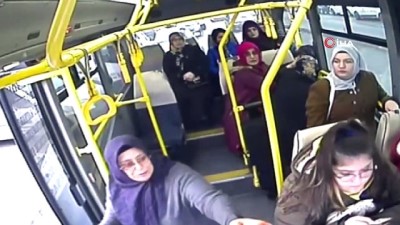 kahraman sofor -  Minibüste bayılanı kadını kahraman şoförün hastaneye yetiştirme mücadelesi kamerada  Videosu