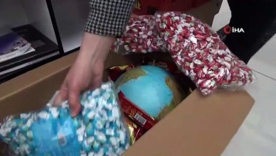  Öğretmenlerin hediyeleri Afrin'deki öğrencilere 