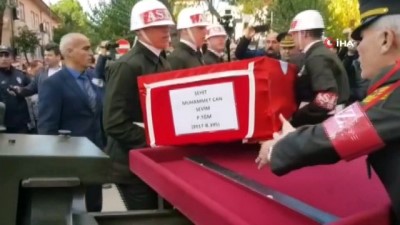 askeri toren -  Şehit Teğmen son yolculuğuna uğurlandı Videosu