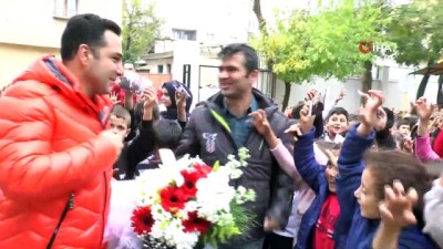 dizi oyuncusu - Beşiktaş’tan Gaziantep’teki öğrencilere forma  Videosu