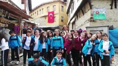 cavusoglu -  Öğretmenler gününün en güzel sürprizi  Videosu