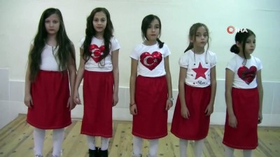 isaret dili -  Öğretmenlerine işaret diliyle şarkı armağan ettiler  Videosu