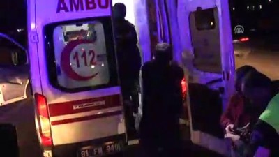 amarat - Motosiklet yayalara çarptı: 1 ölü, 3 yaralı Videosu