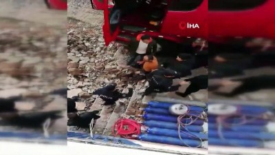 insaat alani -  Polisten işçiye aşırı tepki Videosu