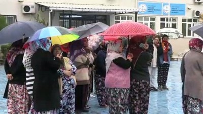 Öğrenci velilerinden okula 'sınıflar kalabalık' tepkisi - MANİSA