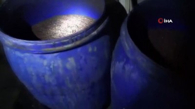 kacak icki -  Terasını içki imalathanesine çeviren şahıs tutuklandı  Videosu