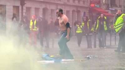 hukumet - VİDEO | Fransız halkı hayat pahalılığına isyan ediyor: Sarı Yelekliler Hareketi Videosu