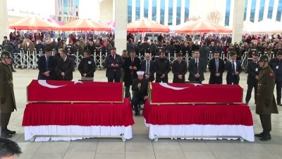 kuvvet komutanlari - Sancaktepe'de askeri helikopterin düşmesi - Şehit Şaylan ve Bekli son yolculuğuna uğurlandı (1) - ANKARA Videosu
