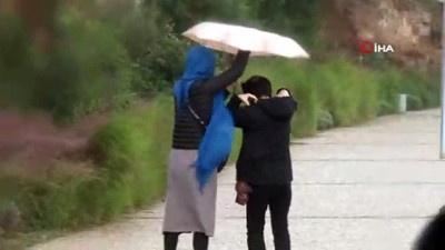 siginma -  Antalya'da dalgaları gören selfie için sahile koştu  Videosu