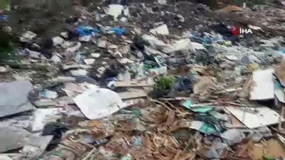 porselen tabak -  Ormanlık alana dökülen çöp ve molozun önüne geçilemiyor Videosu