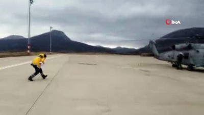 askeri helikopter -  7 aylık bebek askeri helikopterle hastaneye nakledildi Videosu