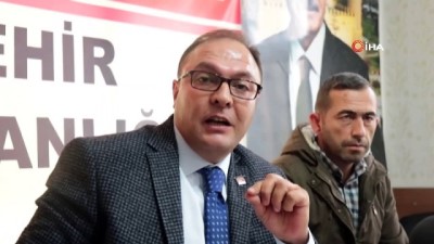 siyasi parti -  Görevden alınan CHP Merkez İlçe Başkanı Korkmaz: “Başarısız genel merkez, başarılı ilçe örgütünü aldı” Videosu