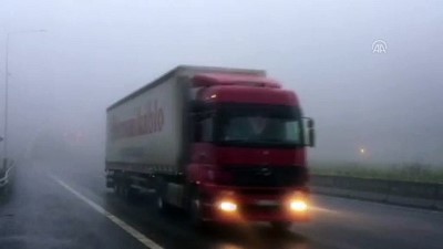 asiri hiz - Sis nedeniyle görüş mesafesi 10 metreye kadar düştü - BOLU  Videosu