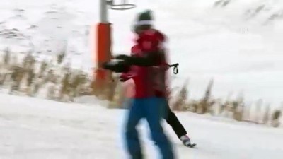 kayak tutkunlari - Palandöken'de kayak heyecanı başladı - ERZURUM  Videosu