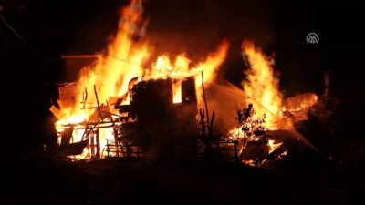 baros - Kastamonu'da ev yangını  Videosu