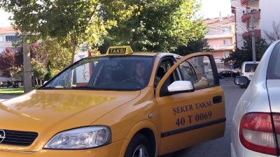 taksi plakasi - Şaka ile şehrin 'şoför Nebahat'ı oldu - KIRŞEHİR  Videosu