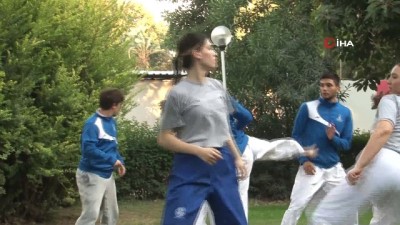 Beş İzmirli Avrupa sahnesinde 