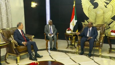 Milli Savunma Bakanı Akar, Sudan Devlet Başkanı Ömer el-Beşir'le görüştü - HARTUM 