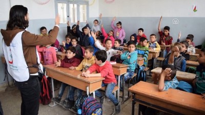 Suriye'de çocuklara aşı kampanyası - İDLİB 