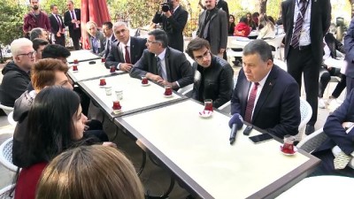 yabanci dil - Yargıtay Başkanı Cirit öğrencilerle kantinde sohbet etti - ANKARA Videosu
