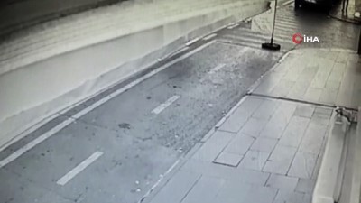  Marketten simit hırsızlığı güvenlik kamerasında