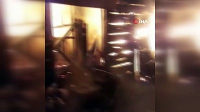  Bolu’da, tek katlı ev alev alev yandı 