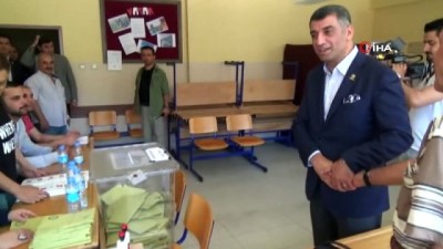 disiplin kurulu -  CHP'li Erol, izinsiz TV programlarına çıktığı gerekçesiyle partisi tarafından disipline sevk edildi Videosu