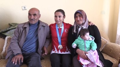 milli atlet - Aklı ailesinde, gözü olimpiyatlarda - KIRIKKALE  Videosu