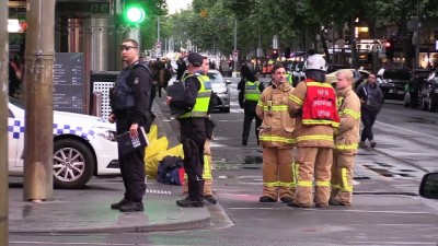 bicakli saldiri - Avustralya’da bıçaklı saldırı: 1 ölü, 3 yaralı (2) - MELBOURNE  Videosu