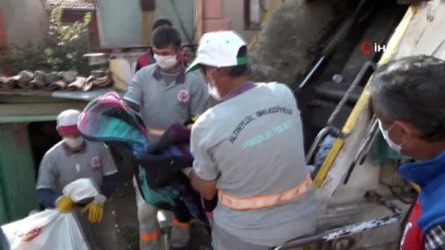 insanlik drami -  Evini çöplüğe döndüren adama belediye sahip çıktı  Videosu